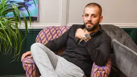 Durván támadják G.w.M-et: "a betegségével csak azt fedezi, hogy a kutyát nem érdekli"