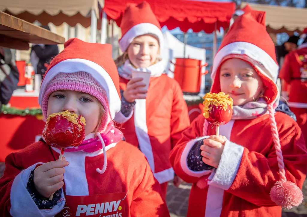 20231203 Budapest, Mikulásfutás. Fotó:Bánkúti Sándor