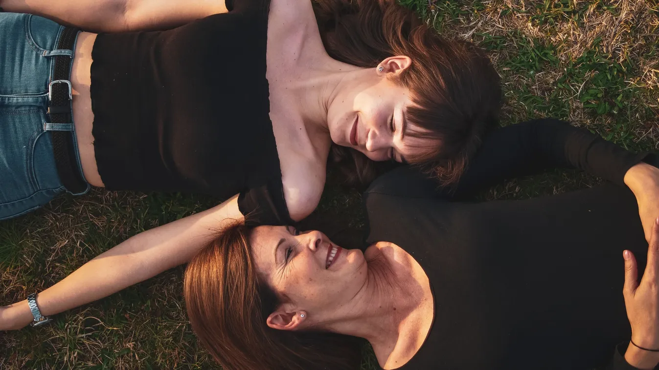 Mérhetetlenül utálja lánya párját egy anyuka