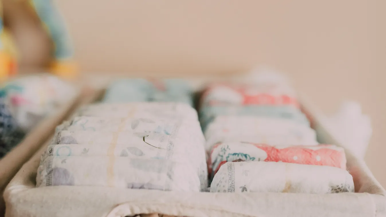 "Pelenkát akartak erőszakolni a 10 éves fiamra"