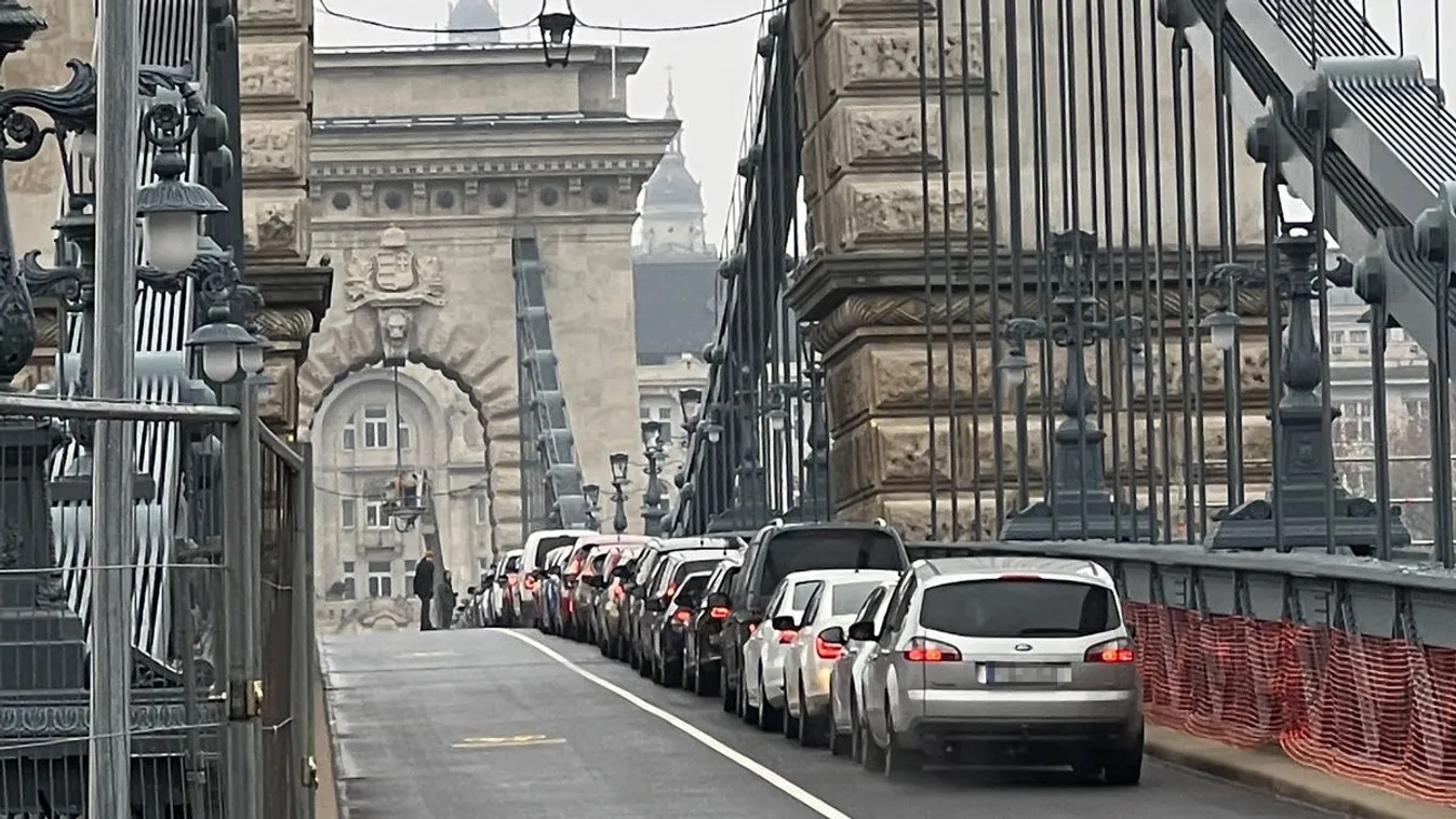 Széchenyi forog a sírjában...