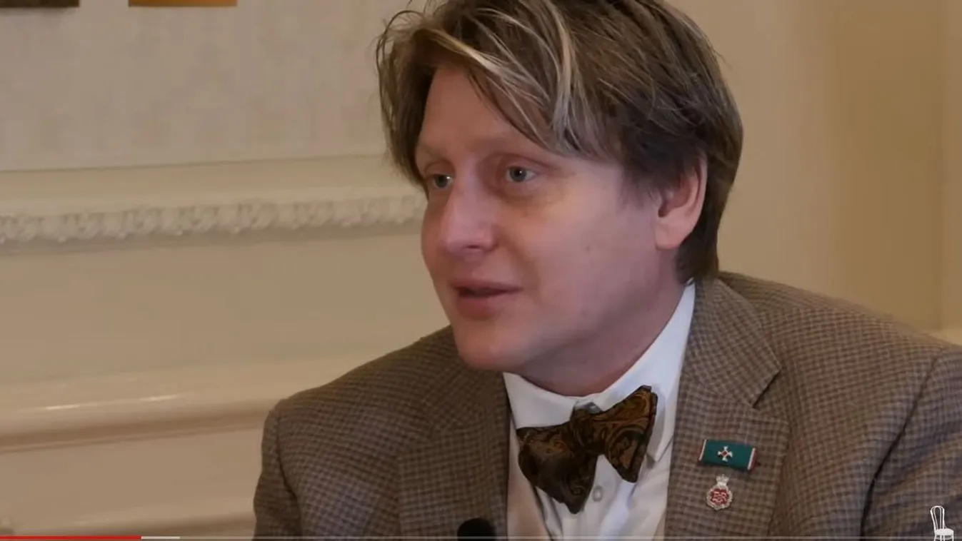 Nem hiszed el, ki játszott Varnus Xaver zongoráján