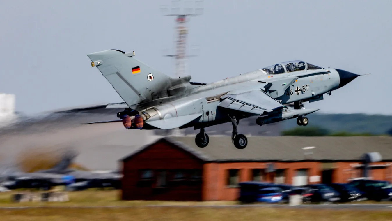 90 ezer katonát mozgósít a NATO