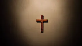 Figyelmeztet az ördögűző: a magyarok egyik kedvenc énekesnője démoni, sötét erőket vonz a fellépéseire