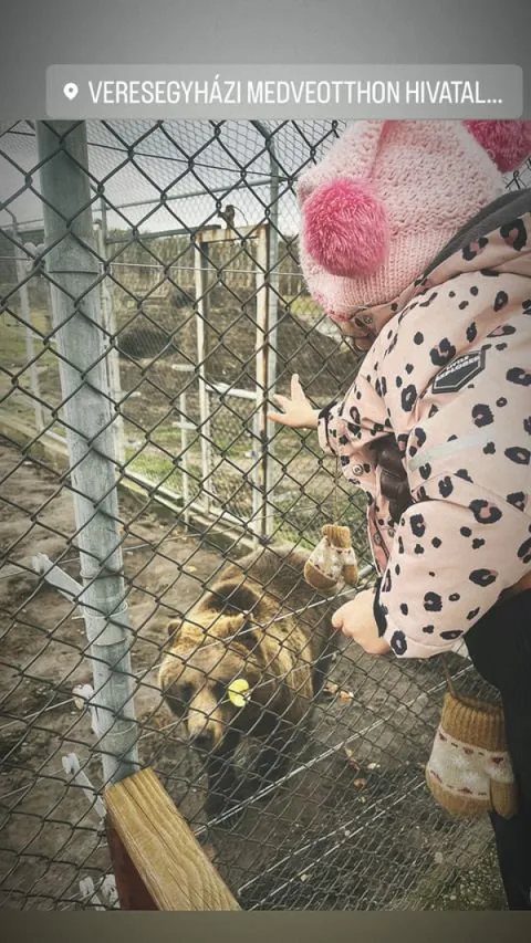 Tóth Gabi kislánya, Hannaróza