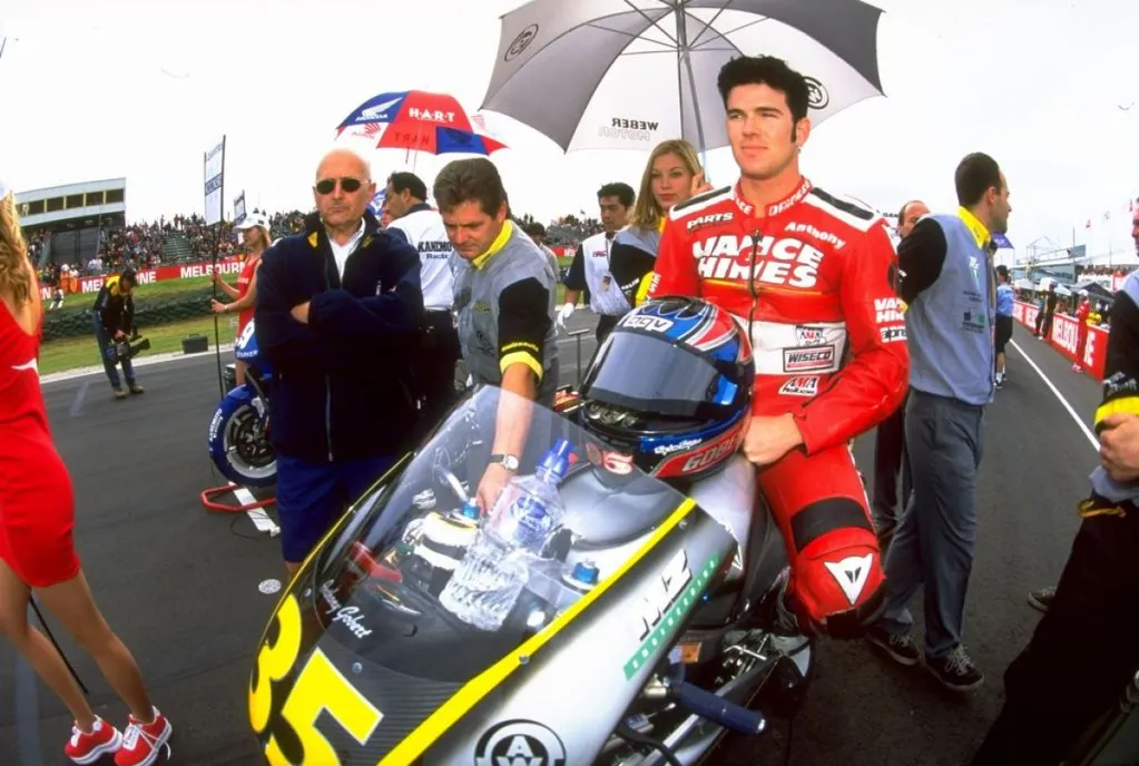 Anthony Gobert egy 1999-es verseny előtt