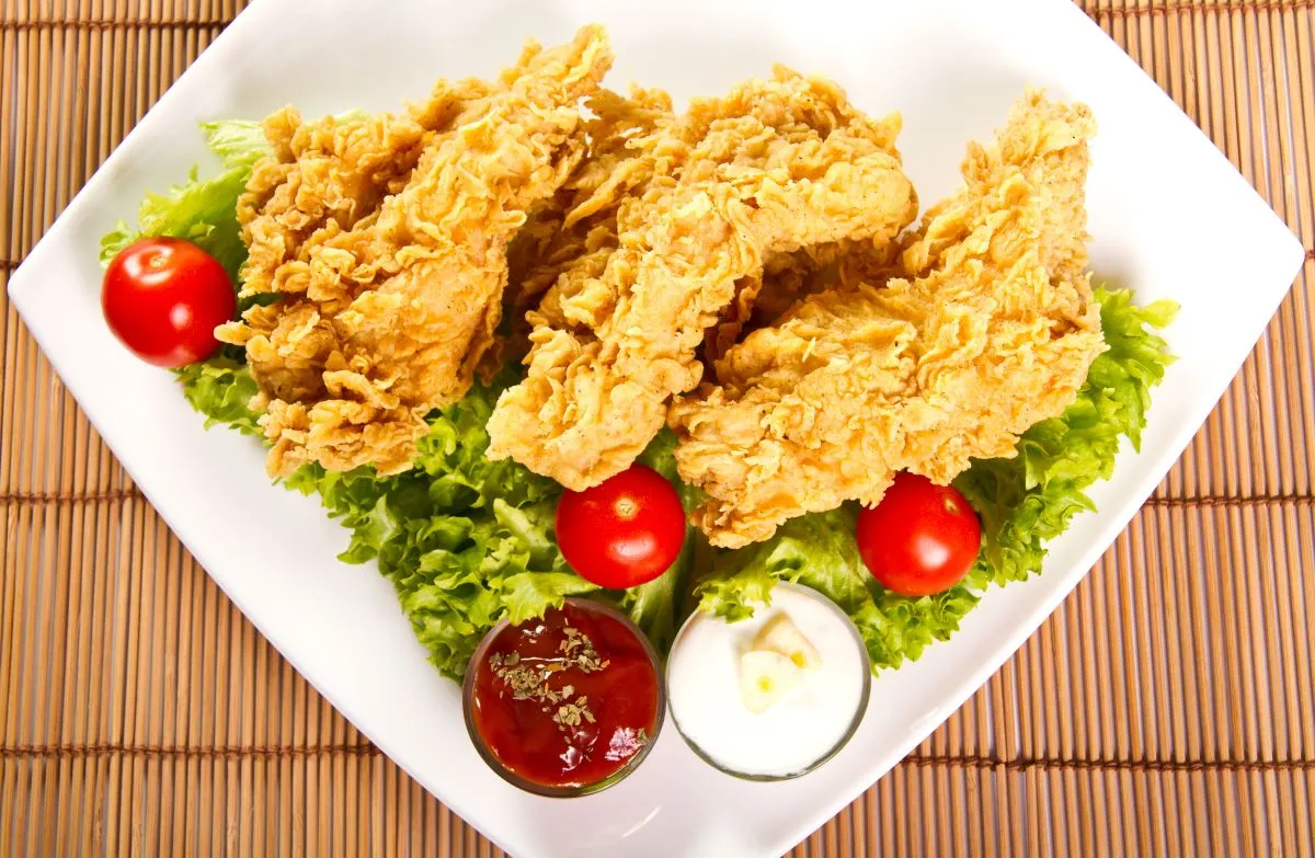 Fried,Chicken,Breast,On,A,Plate