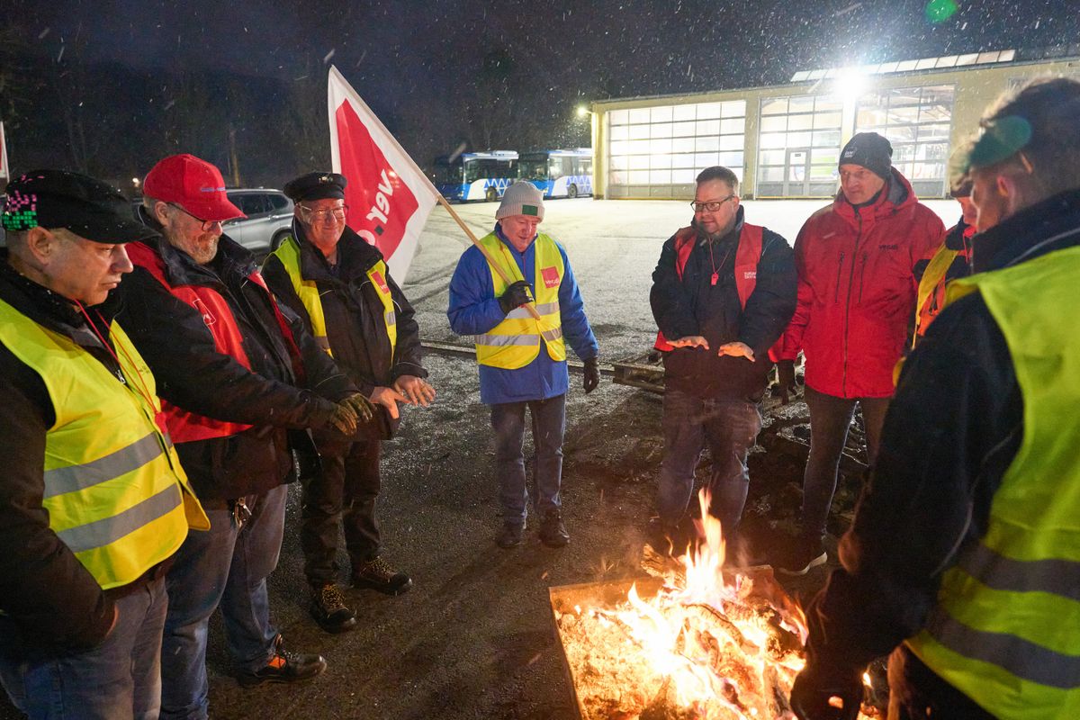 Strike in the private bus industry