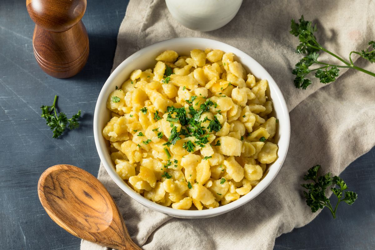Healthy,Homemade,German,Spaetzle,Noodles,With,Butter,And,Parsley