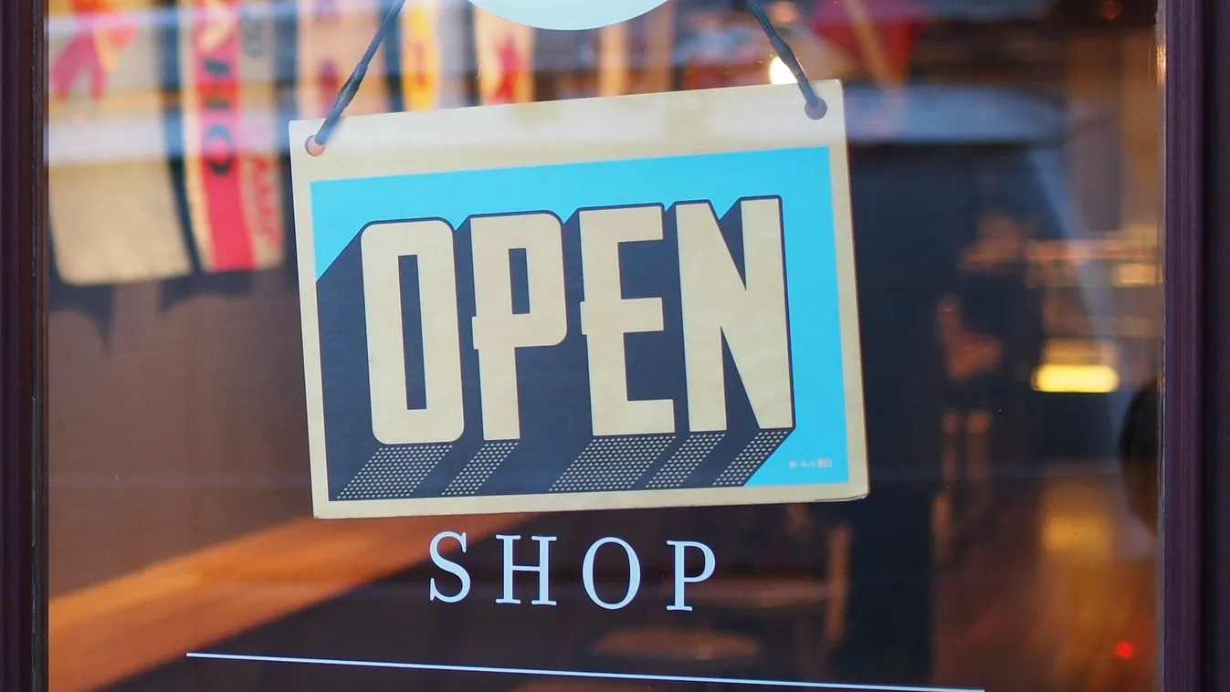 Felháborító dolgot művelt egy férfi a horgászboltban