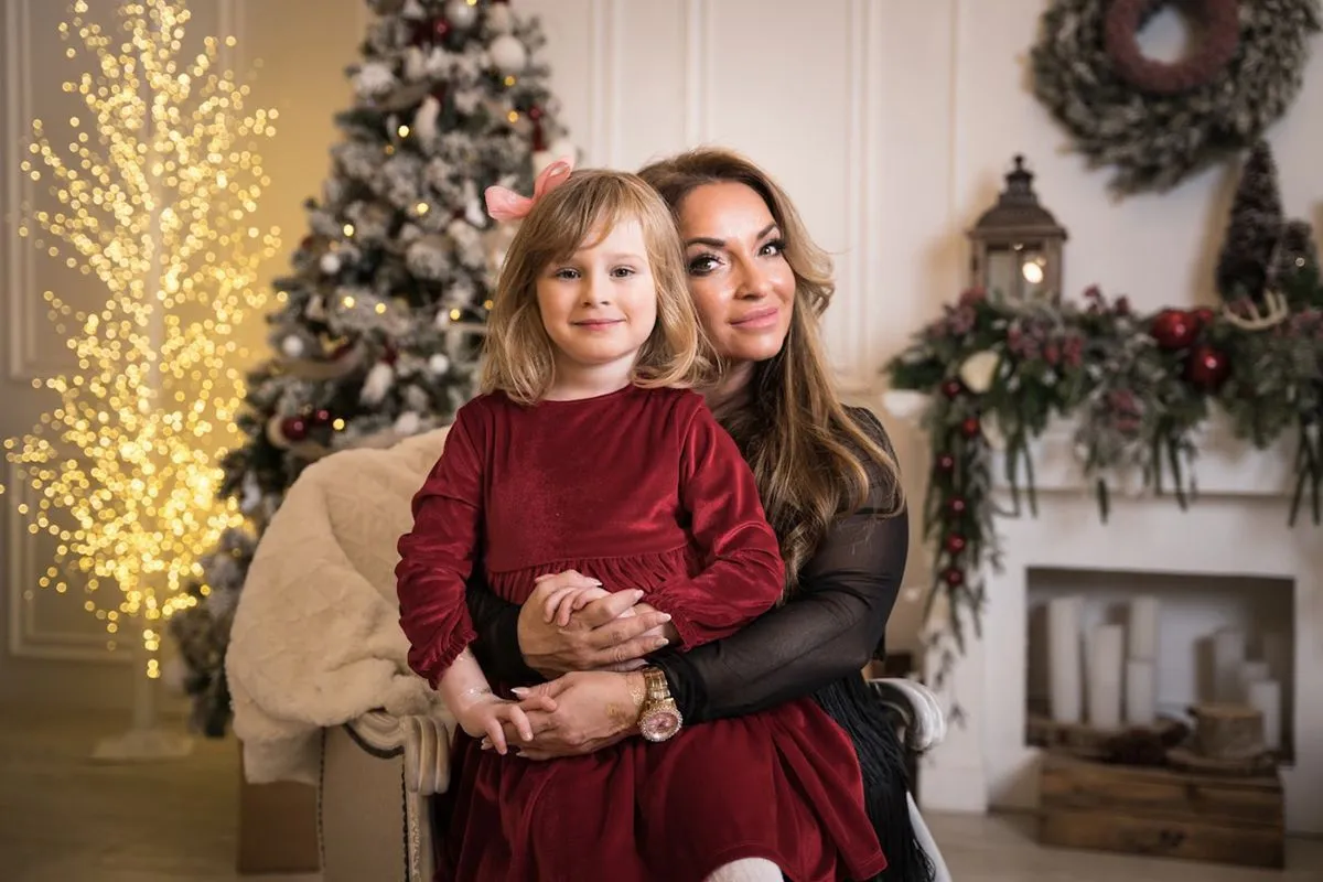 Völgyi Zsuzsi hot magazin