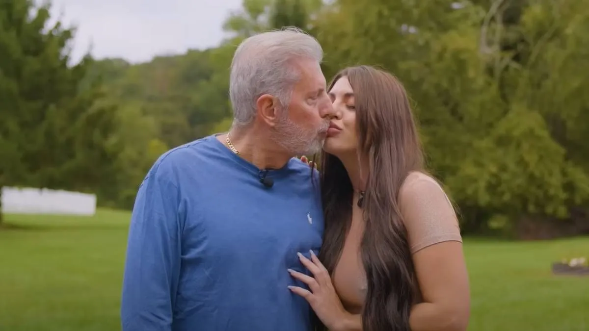 Randy és Carrie, korkülönbség, fotó: Truly YouTube videógrab