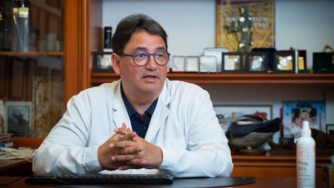 Visszaéltek dr. Merkely Béla nevével