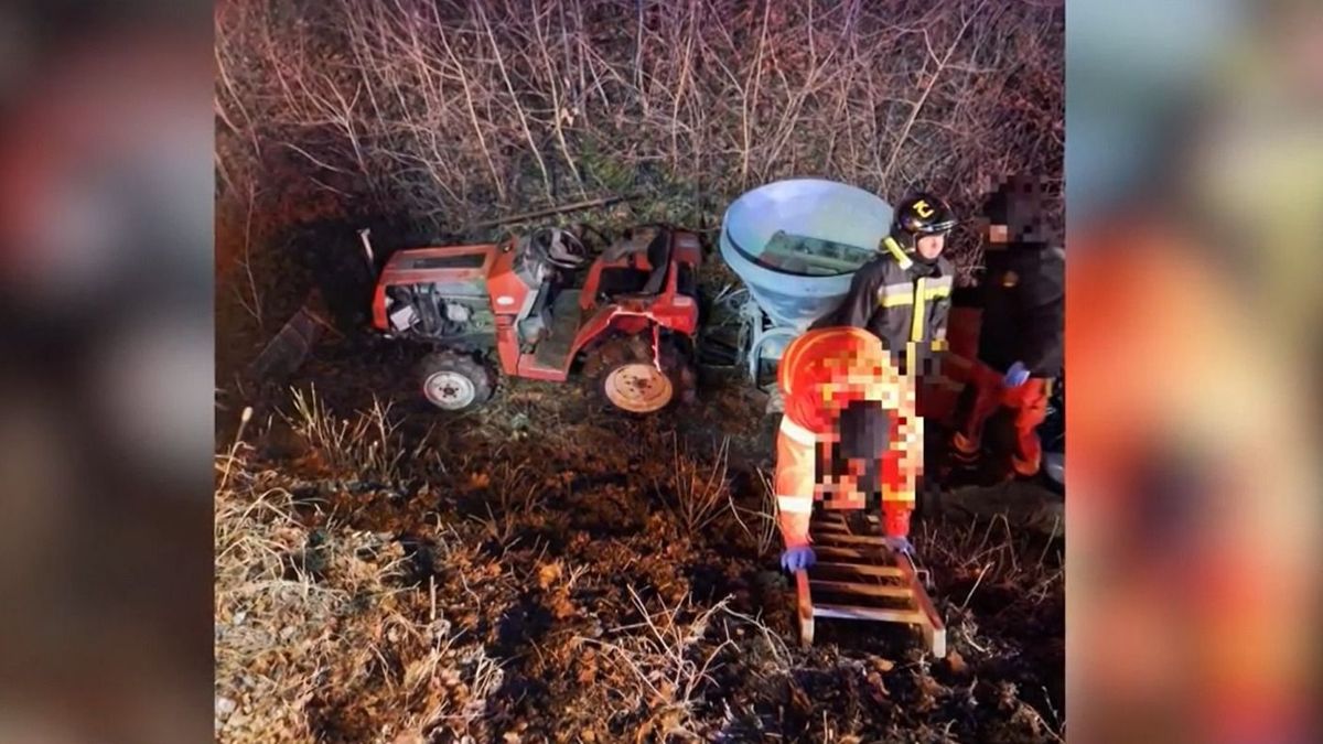 Tragédia Kisújszálláson: halálra zúzta sofőrjét egy árokba borult traktor – Videó