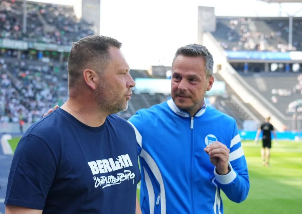 Kay Bernstein (jobbra) szurkolóként rajongott Dárdai Pálért, majd elnökként visszahívta a Hertha kispadjára