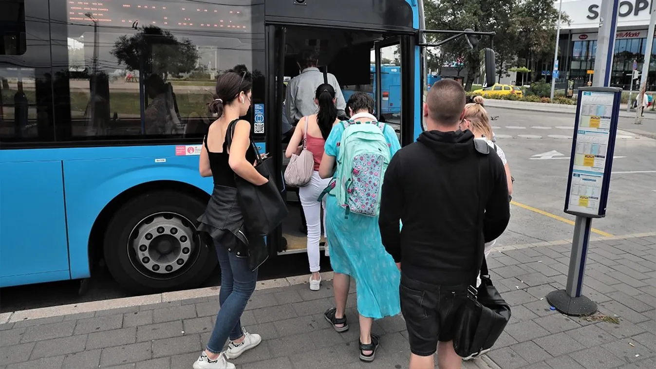 Vágni való pulykának hívta az utasokat a BKK vezérigazgatója