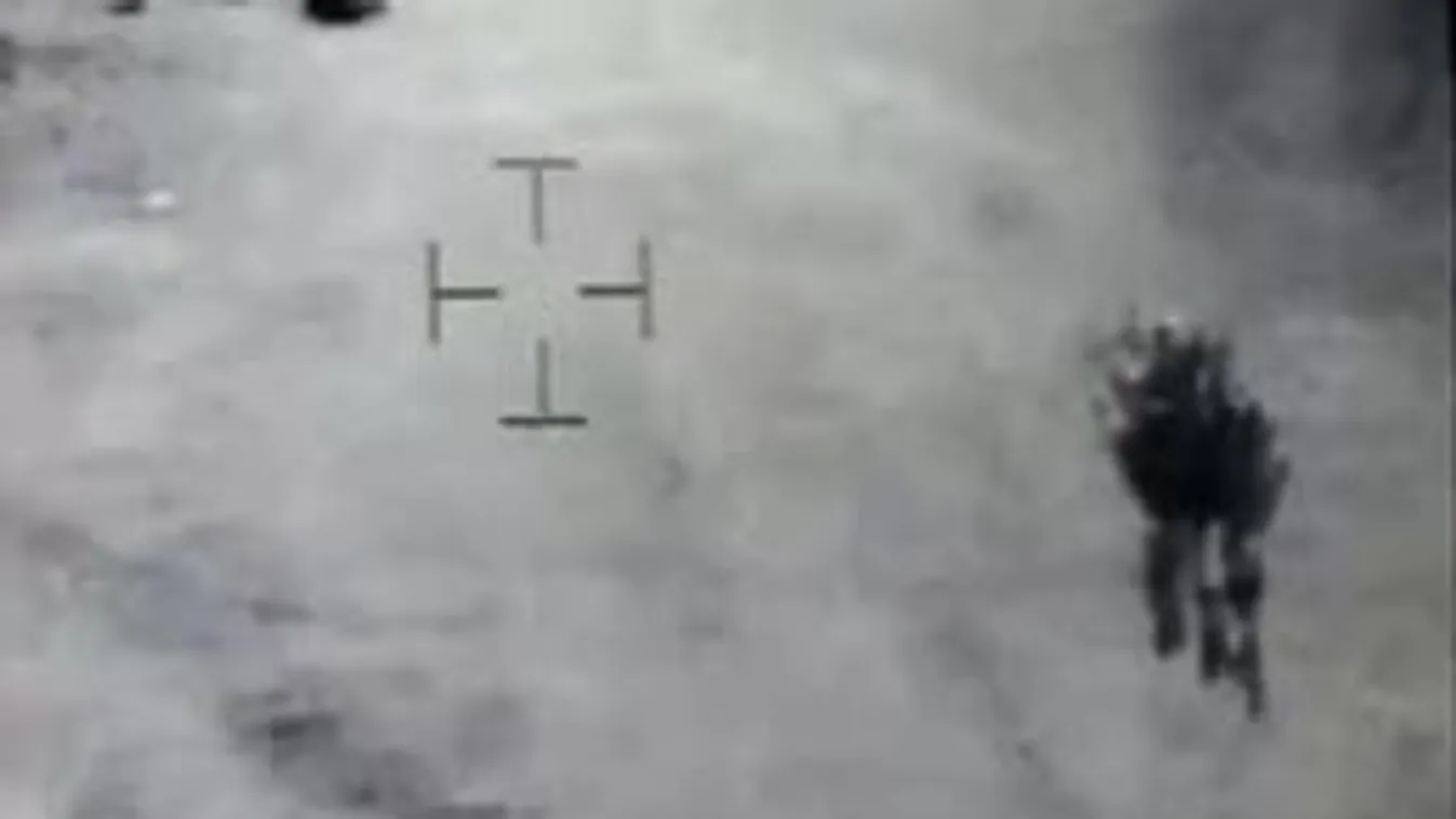 Istenekként lebegnek a háború felett az ufók