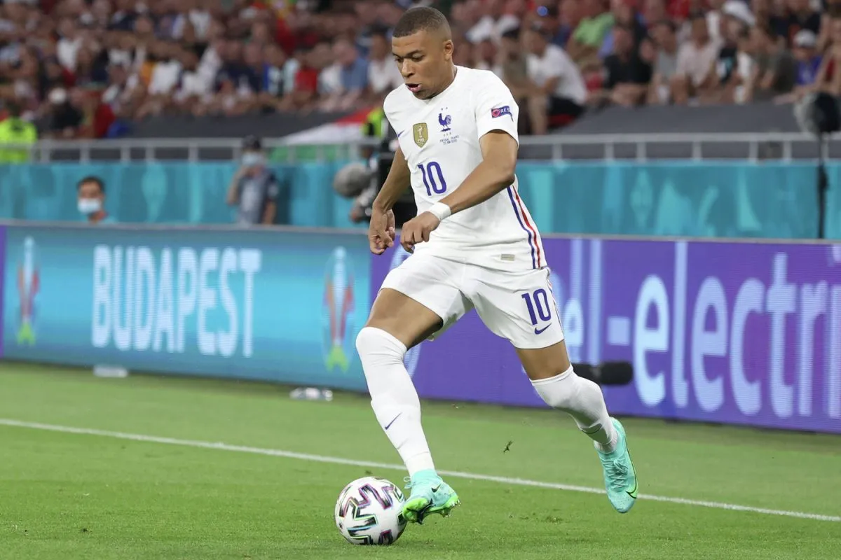 20210623_2037_at, Kylian Mbappé