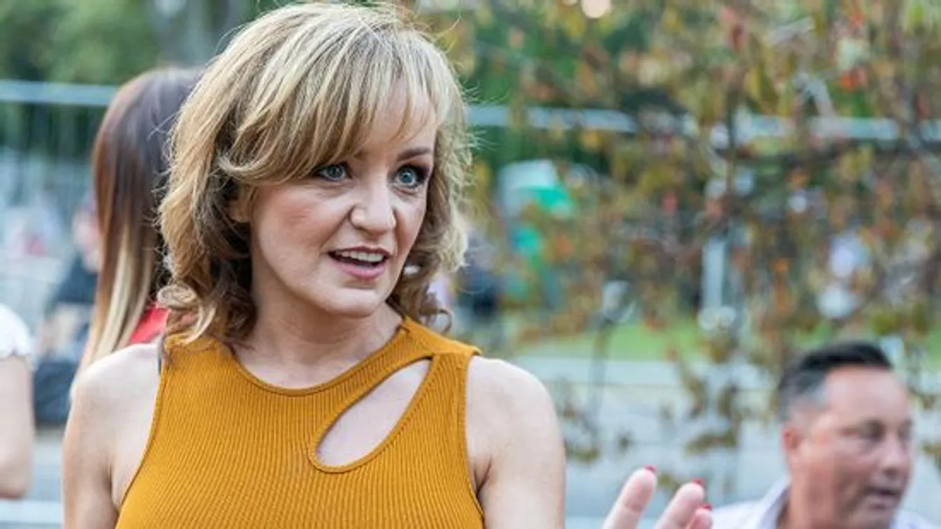 Szandi elhagyta a családját, elköltözött