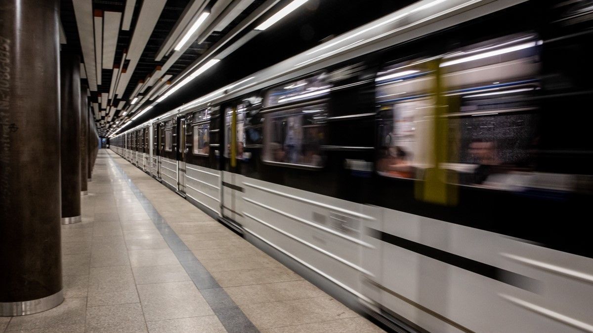 Most jött: embert gázolt a metró Budapesten