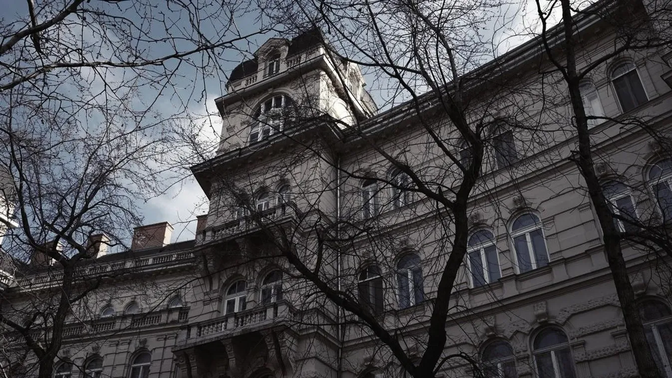 Lelkek kísértenek a tragikus múltú budapesti házban