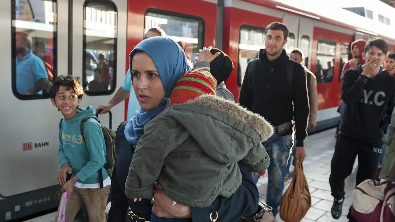 Miért hagyta el 2 millió  600 ezer ember ezt országot?
