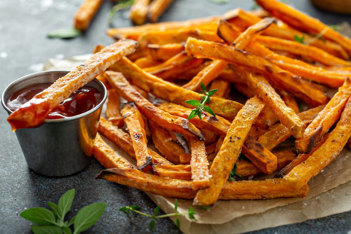 Sweet,Potato,Fries,With,Mayo,And,Ketchup,,Homemade,Roasted,In