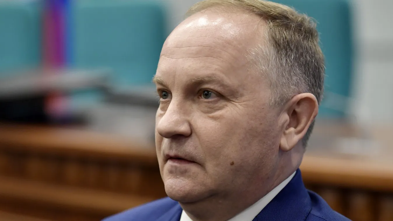 Ukrajnába ment harcolni Vlagyivosztok korábbi polgármestere