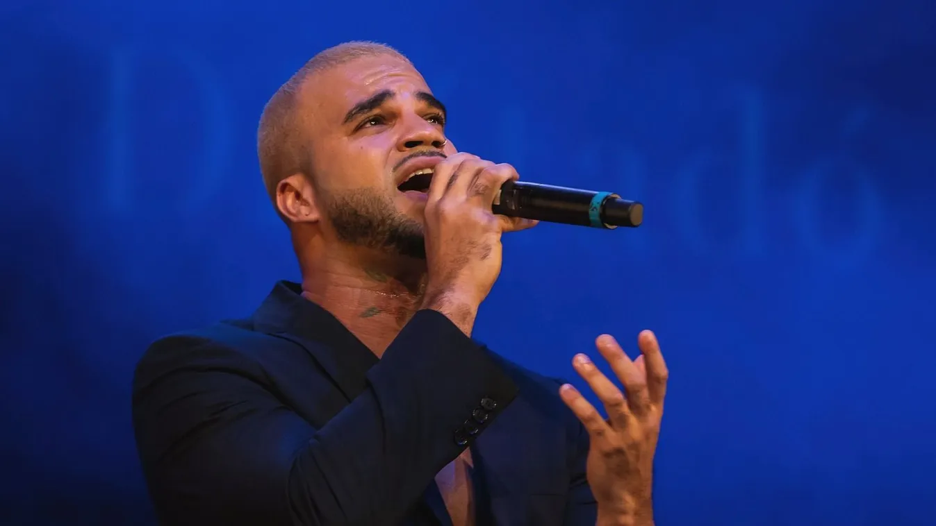 Kállay-Saunders András szerelmi vallomása Tolvai Reninek