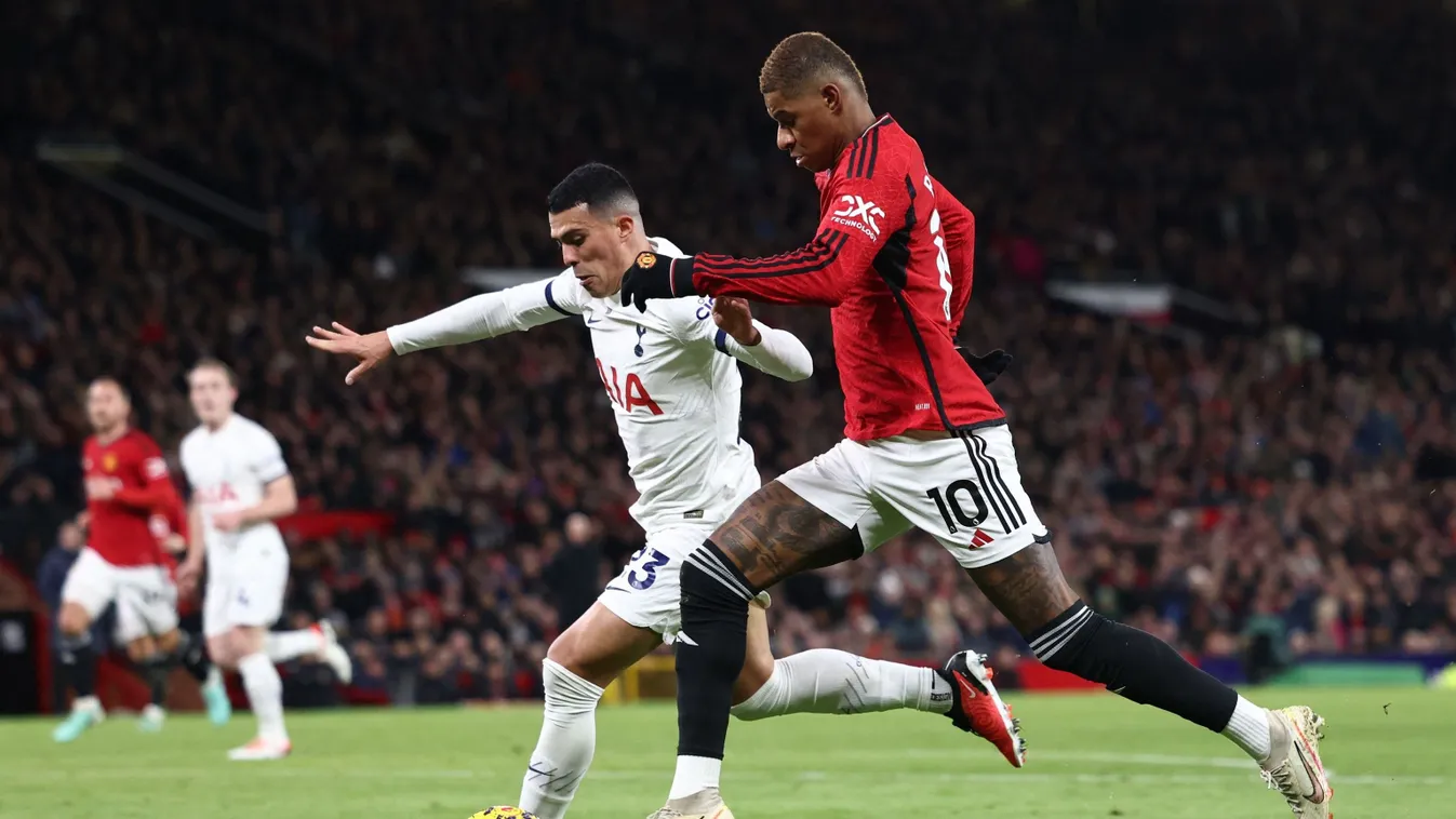 Kitálalt a pincérnő a Manchester United vedelő klasszisáról