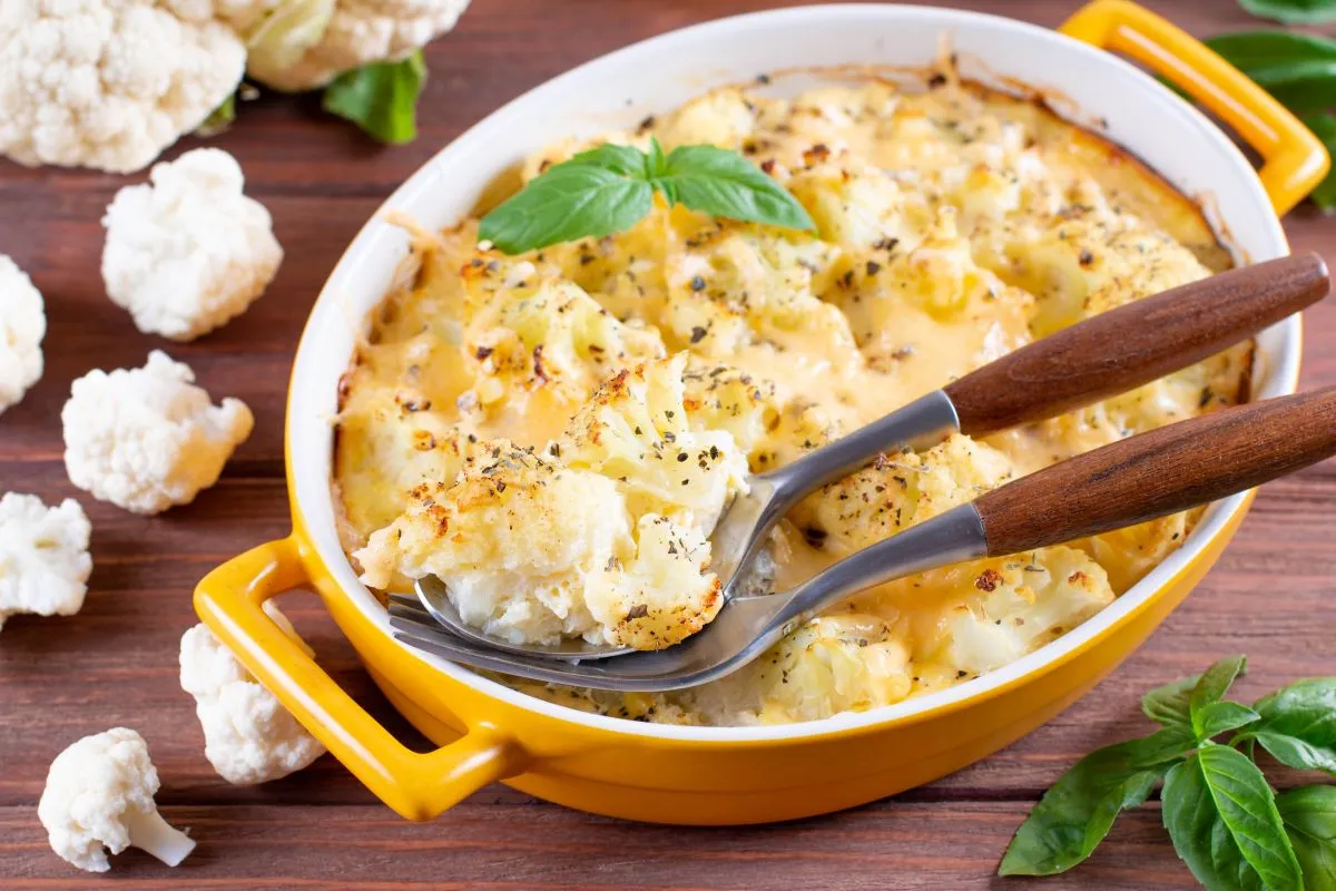 karfiol / fasírt / recept
Cauliflower,Gratin,With,Bechamel,Sauce,With,Basil,,Horizontal