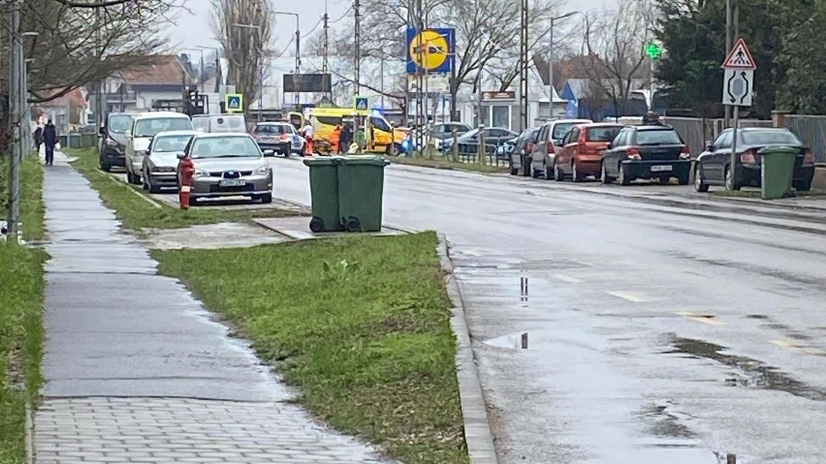 Mentőket és rendőröket riasztottak a budapesti Lidl-höz, nagy a baj - helyszíni fotók