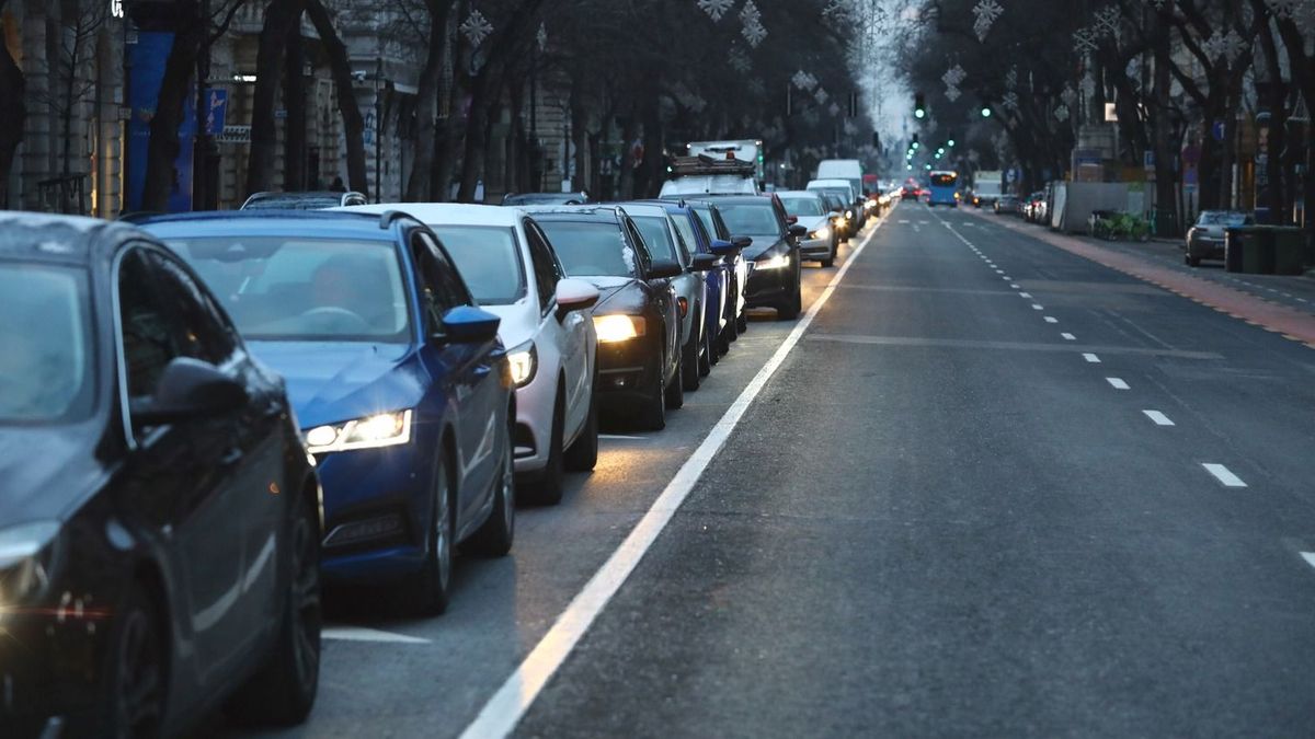 Ha ezen múlna a jogsi, üresek lennének az utak! Ezen a KRESZ-teszten bukik 10 magyar autósból 9