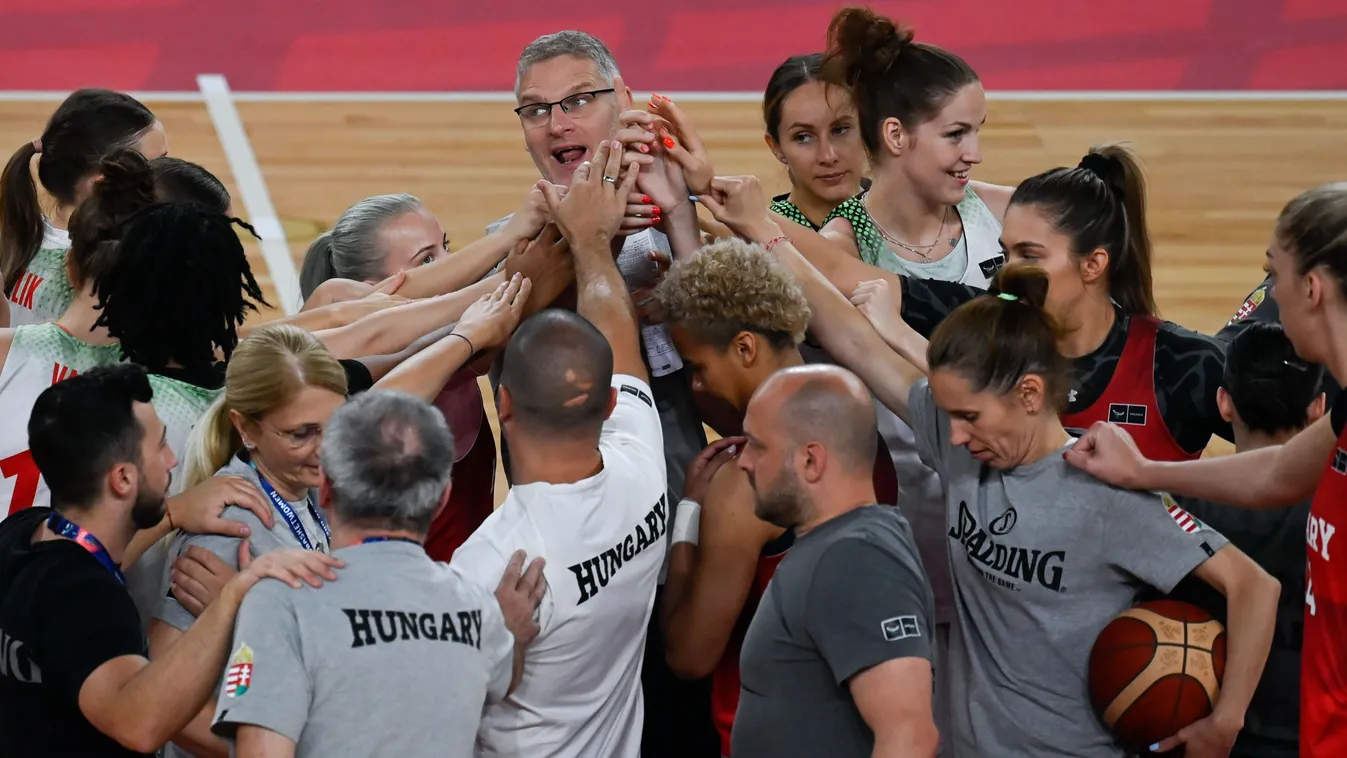 Csodára készülnek a magyar kosaraslányok