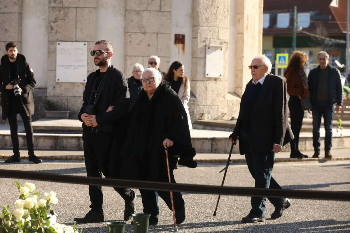 BENEDEK MIKLÓS TEMETÉS