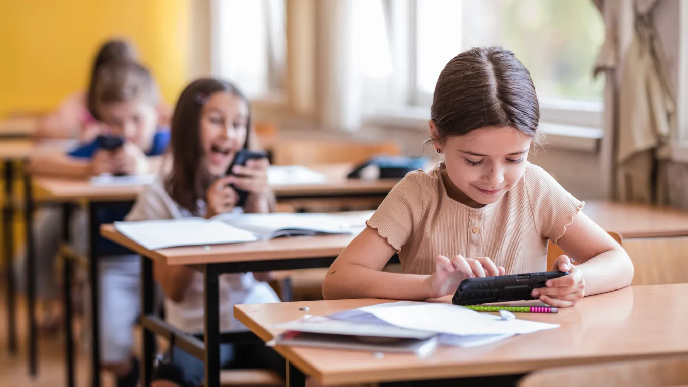 Betiltanád a mobilozást az iskolában?