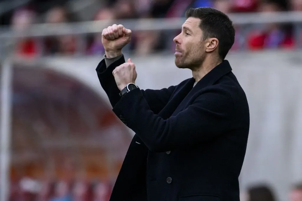 Xabi Alonso melyik korábbi kenyéradóját választja edzőként?