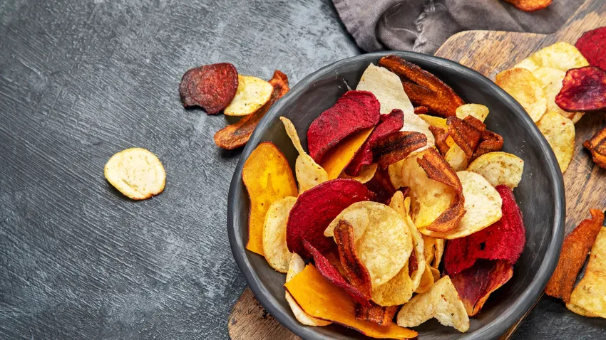 Az EU betiltja a füstölt szalonnás chipseket!