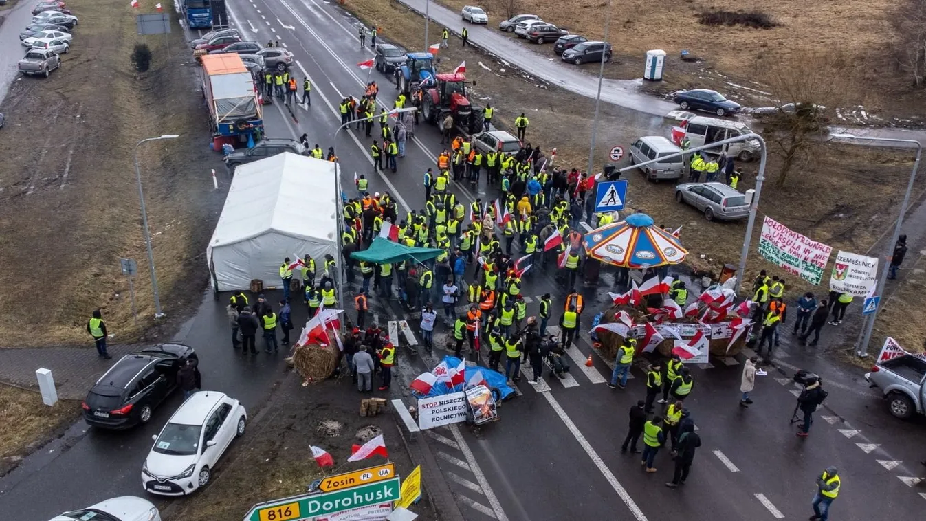 Ukrajna szankciókkal fenyegette meg Lengyelországot