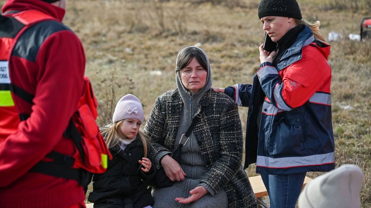 Ők segítenek a Magyarországra érkező ukrán menekülteknek