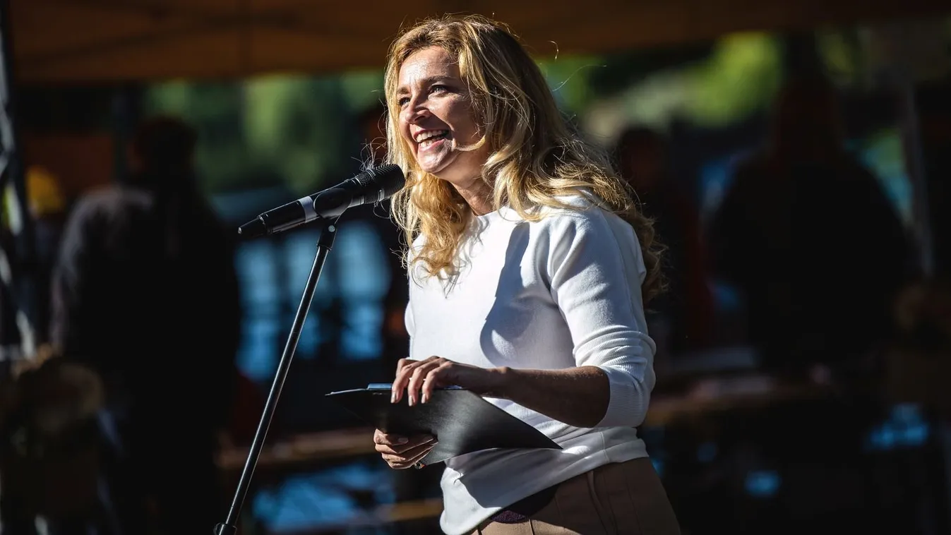 Kitálalt a válásáról a kétgyerekes magyar műsorvezető