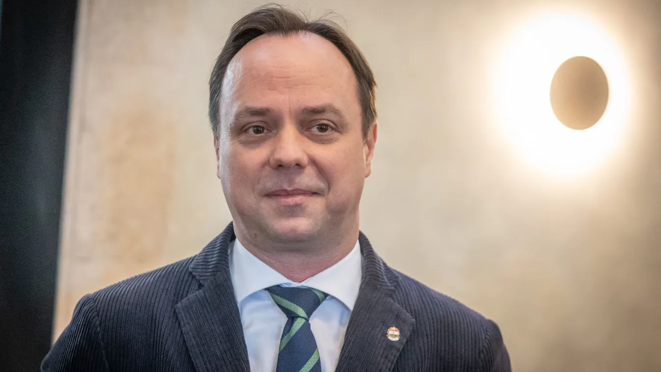 A vakok és gyengénlátók közössége számíthat a kormányra