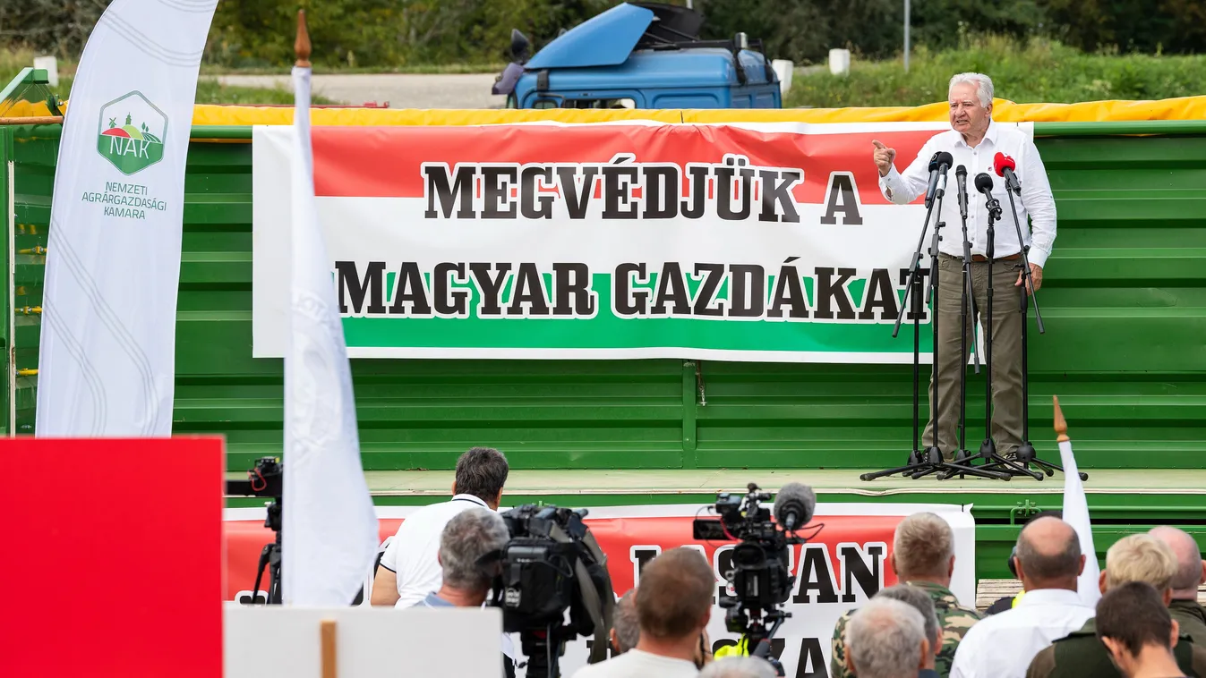 Az ukrán határra vonulnak a magyar gazdák