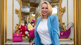 Leesett az állunk: Köllő Babett megmutatta formás fenekét