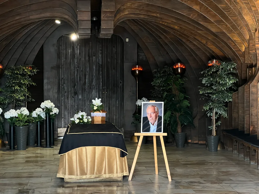 BENEDEK MIKLÓS TEMETÉS