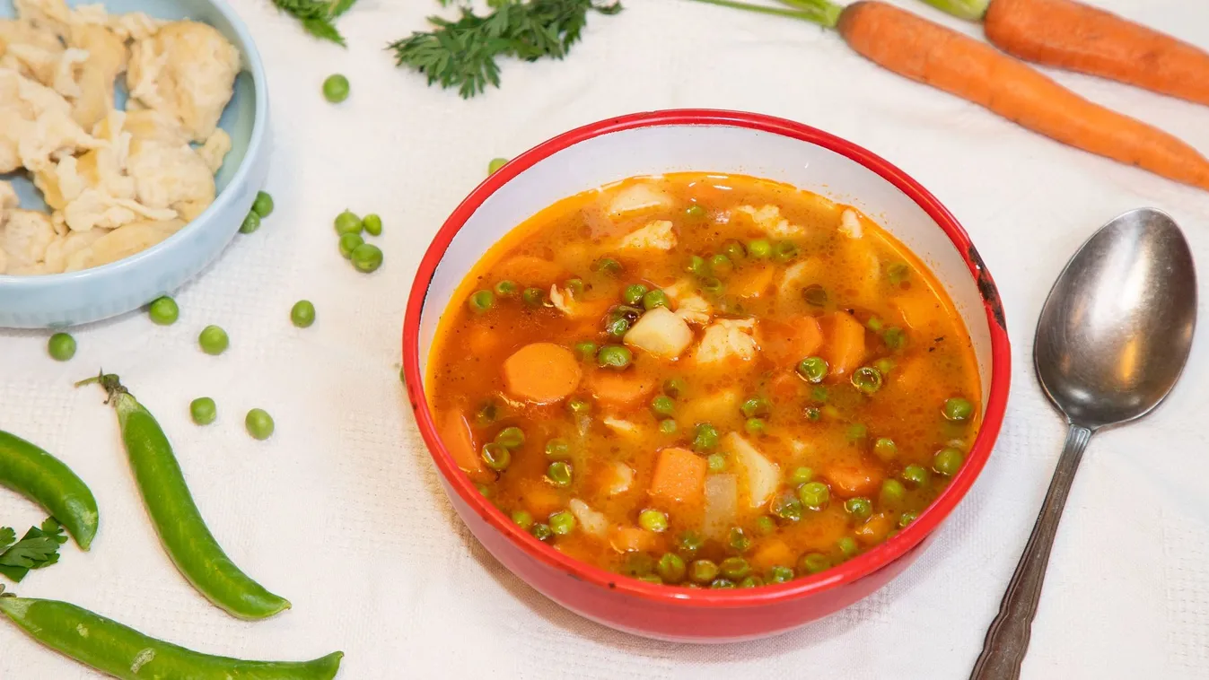 Elő az üde ízekkel: Így készül a tavaszi zöldborsóleves