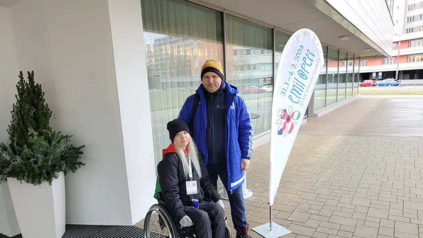 Kétszázzal repült ki a szélvédőn Gina