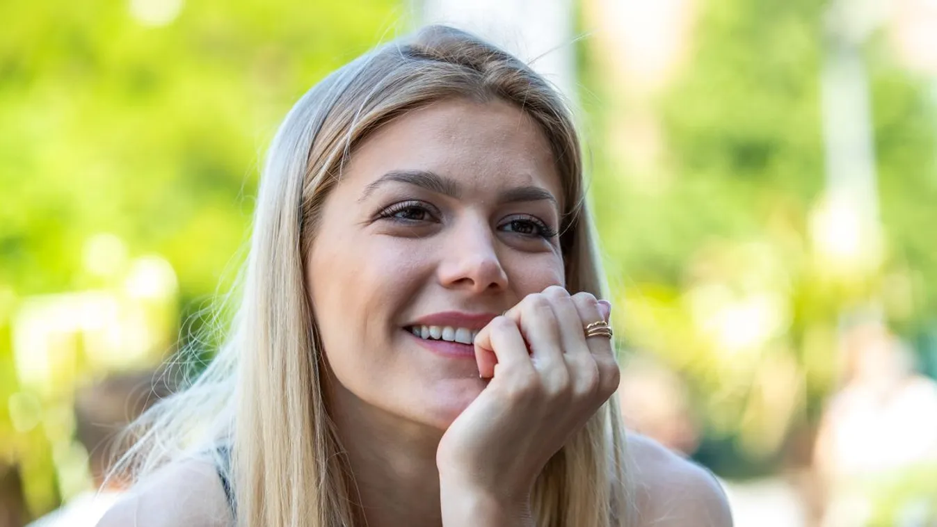 Weisz Fanni levágatta a haját, ilyen lett a végeredmény