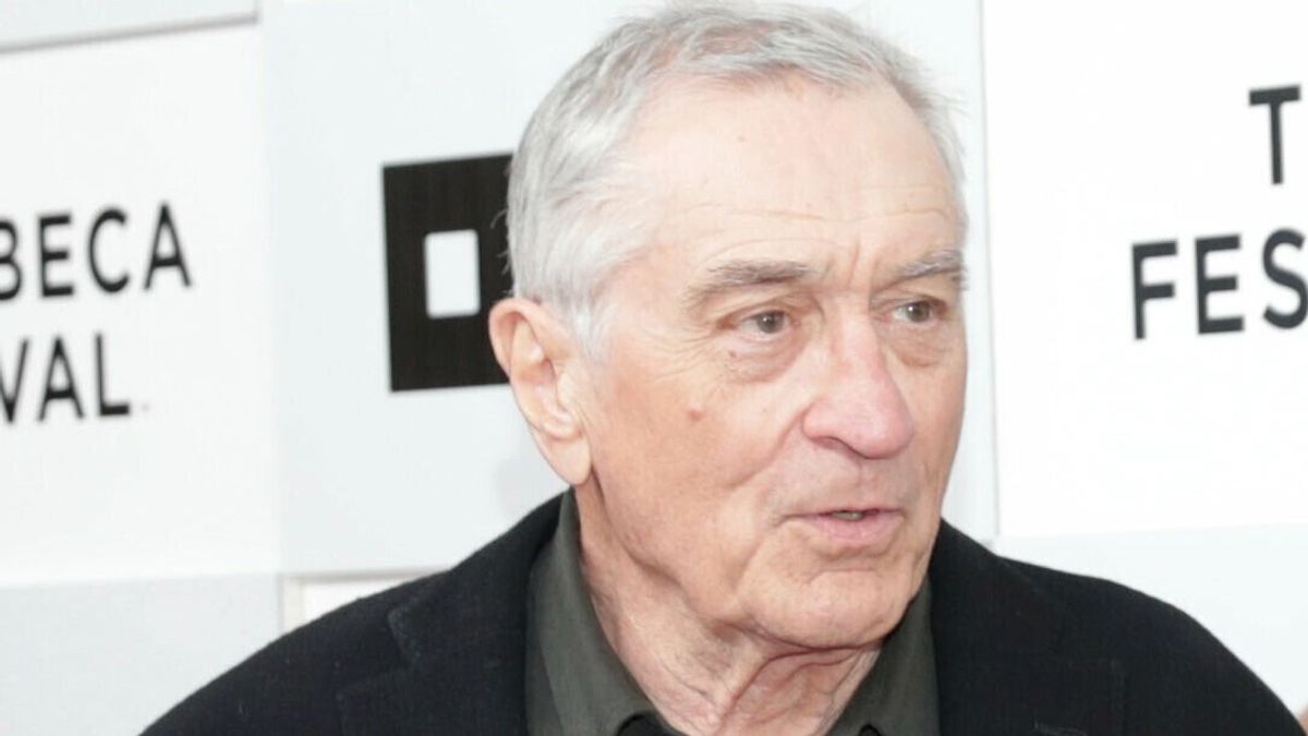 Apa-lánya fotó: így tartja karjaiban 10 hónapos kisbabáját a 80 éves Robert De Niro