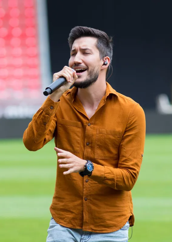 HOT Pál Dénes élvezi az apaságot, és jól érzi magát otthon a nőuralomban